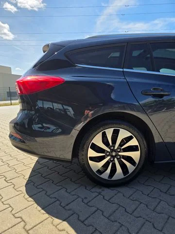 Ford Focus – 14