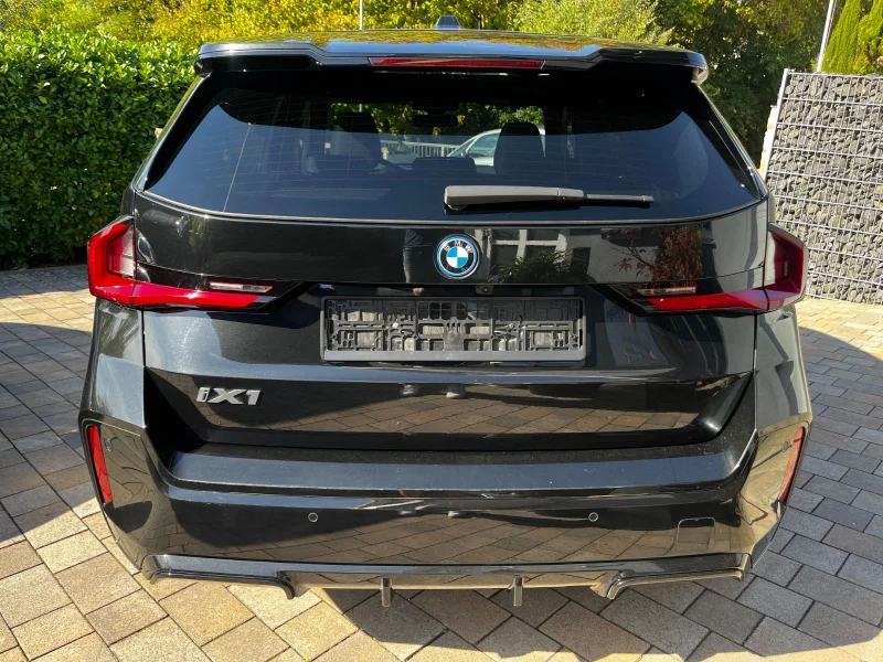BMW iX1 – 7