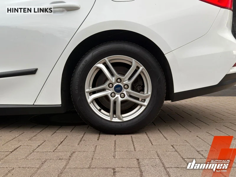 Ford Focus – 12