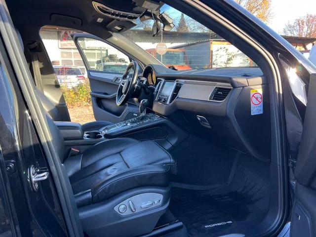 Porsche Macan – 10