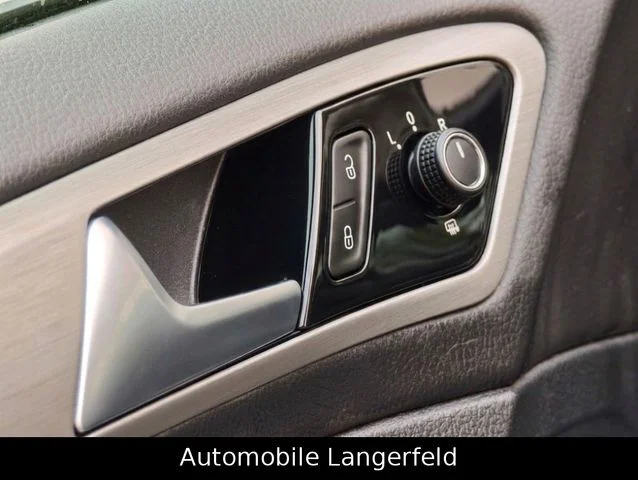 Volkswagen Golf – 37