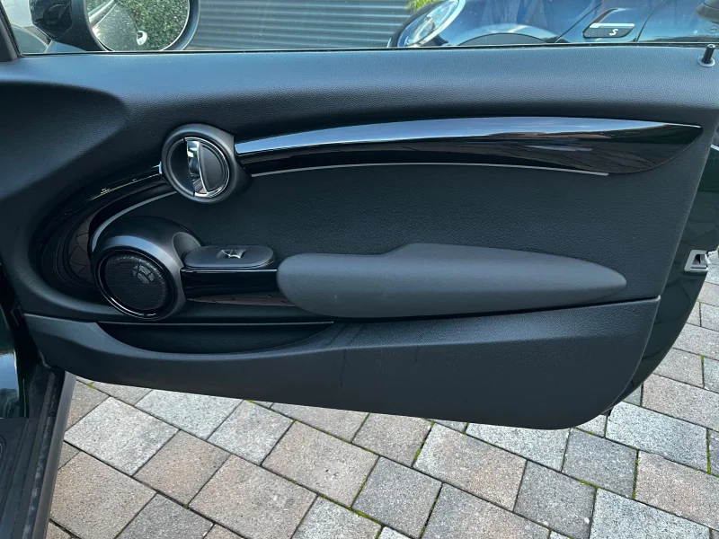 Mini COOPER SE – 17