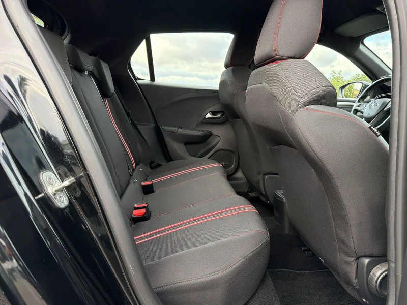 Opel Corsa – 16
