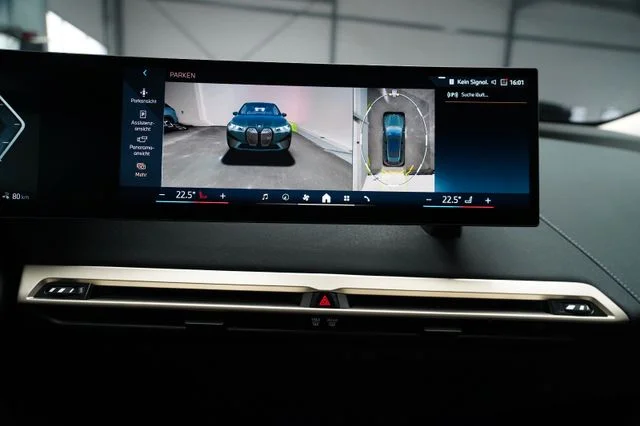BMW iX – 26