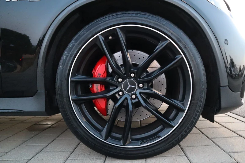 Mercedes-Benz GLC 63 AMG – 14