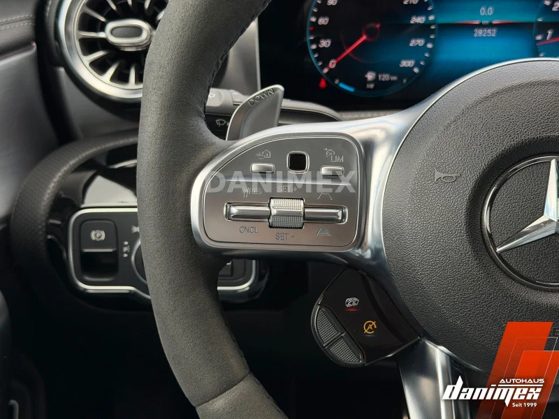 Mercedes-Benz CLA 45 AMG – 32