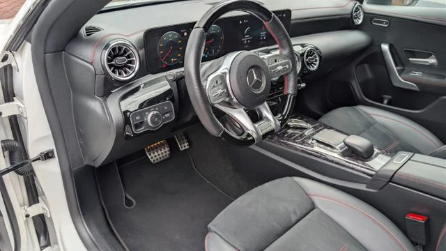 MERCEDES-BENZ CLA 220 – 13