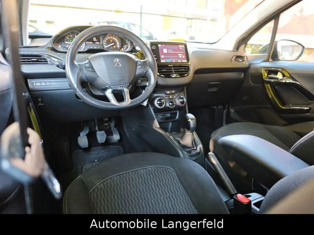Peugeot 208 – 22