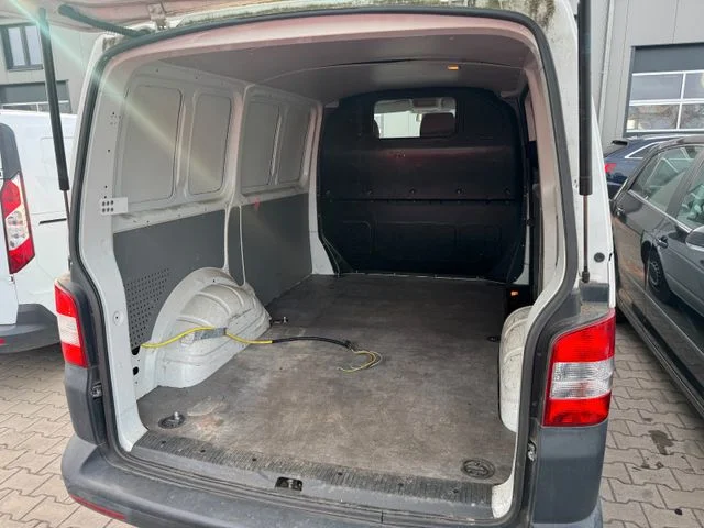 VW T5 Transporter Kasten-Kombi Kasten  MOTORSCHADEN – 3