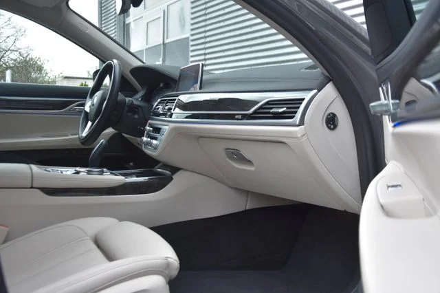 BMW 745 – 17