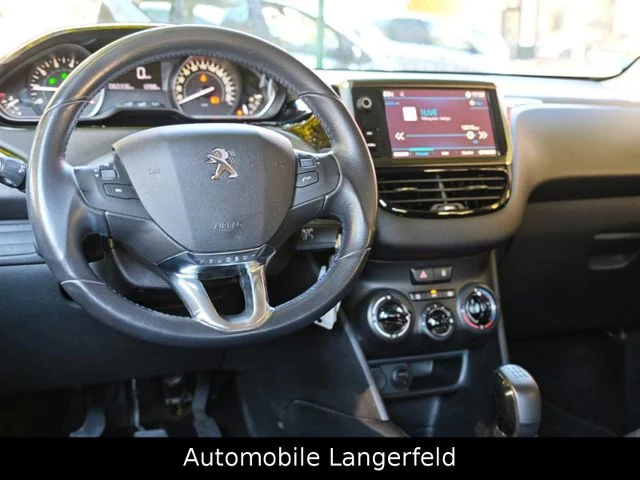 Peugeot 208 – 21