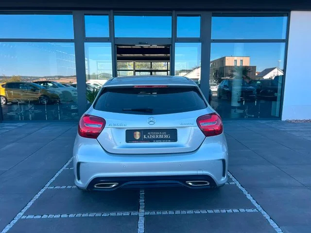 Mercedes-Benz A 200 – 4