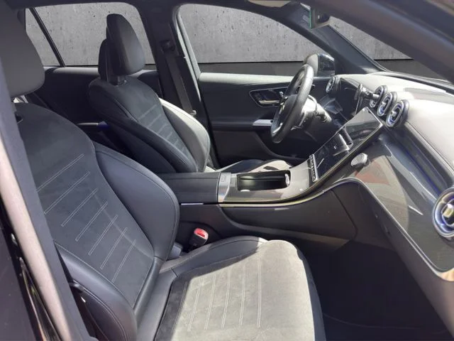 MERCEDES-BENZ GLC 220 – 11