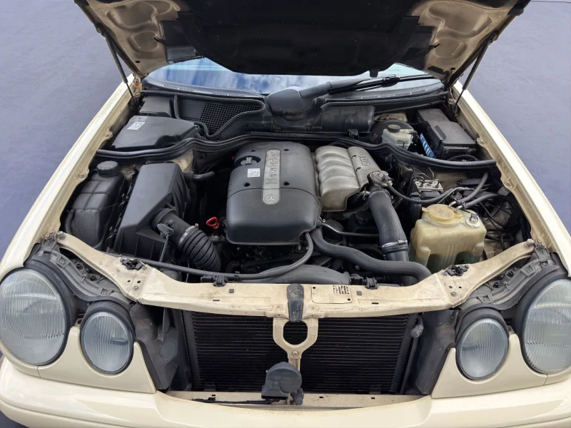 Mercedes-Benz E 200 – 13