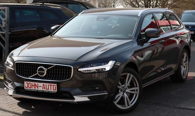 Volvo V90 Cross Country