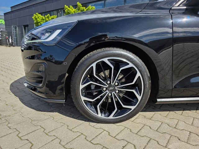 Ford Focus – 13