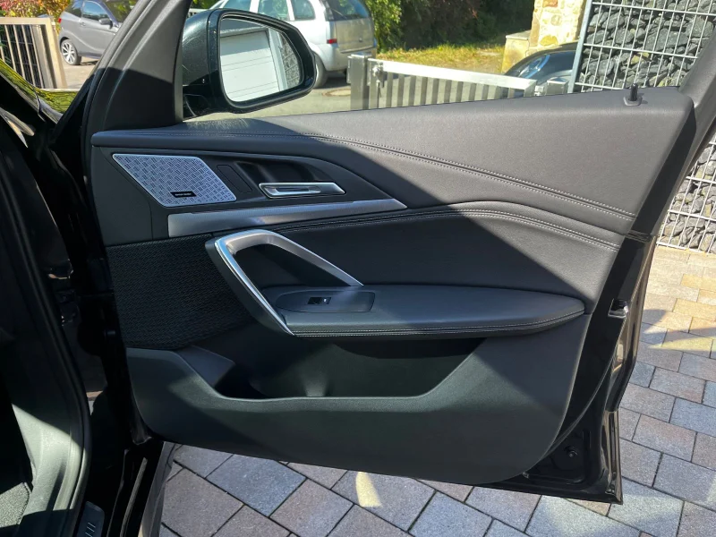 BMW iX1 – 18