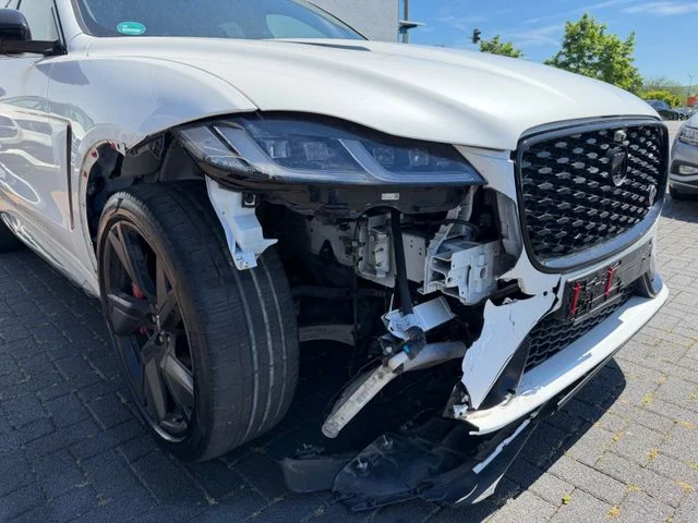 Jaguar F-Pace – 23
