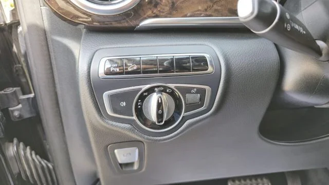 Mercedes-Benz V 220 – 34