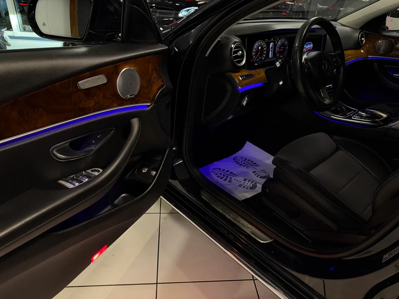 Mercedes-Benz E 220 – 26