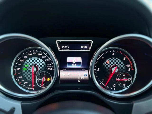 Mercedes-Benz GLE 350 – 12