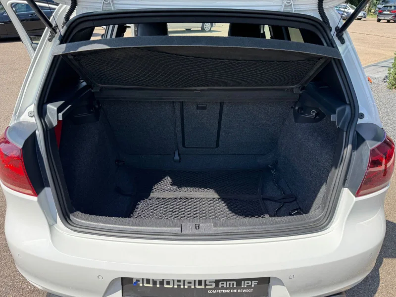 Volkswagen Golf – 21
