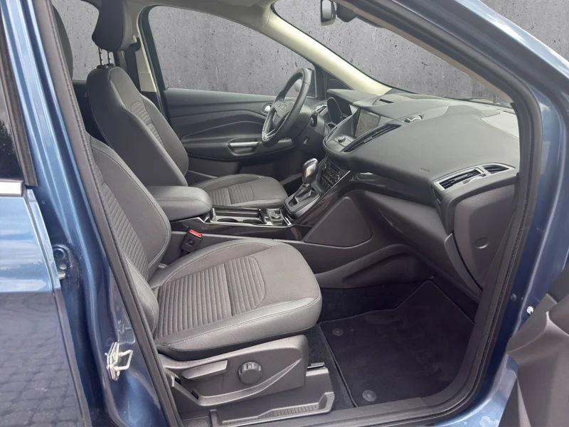 Ford Kuga – 10