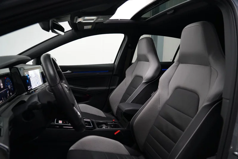 Volkswagen Golf – 13