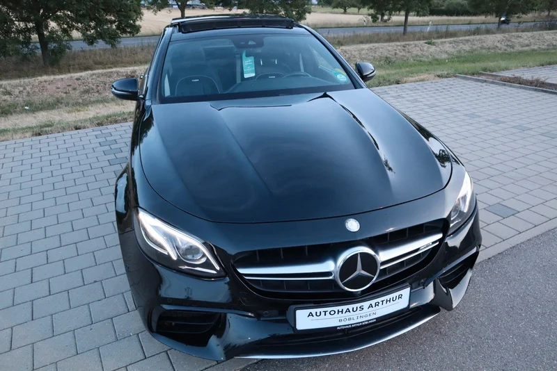 Mercedes-Benz E 63 AMG – 9