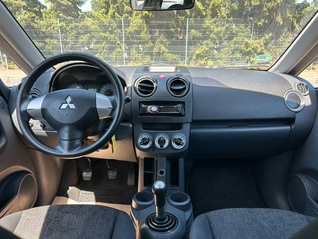 Mitsubishi Colt – 12