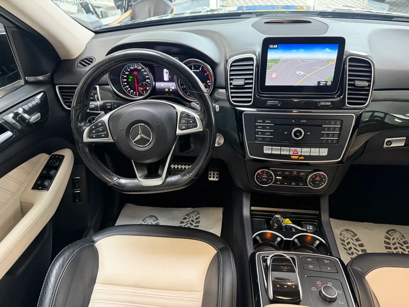 Mercedes-Benz GLE 43 AMG – 16