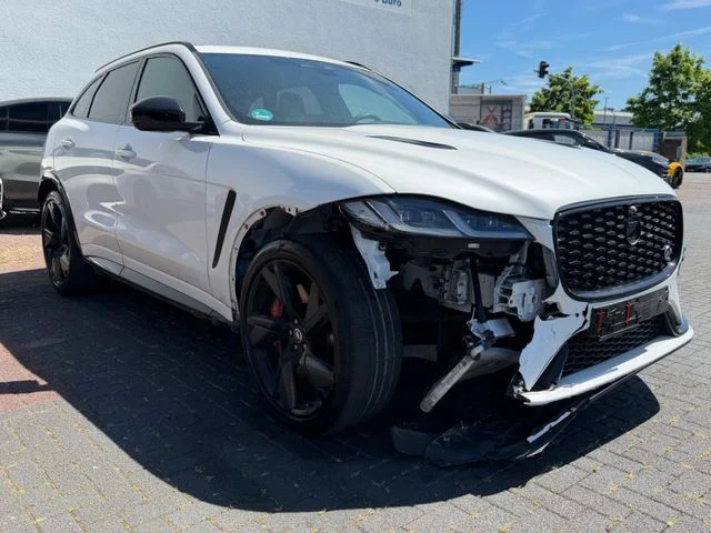 Jaguar F-Pace – 7