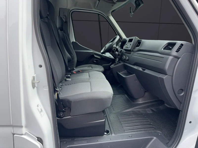Renault Master Abschleppwagen AHK Klima Tempomat – 12