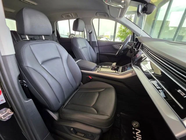 Audi Q7 – 18