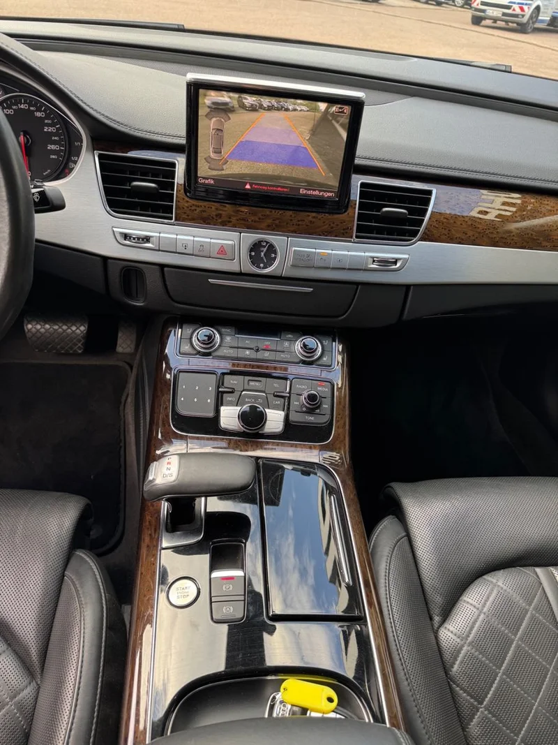 Audi A8 – 28