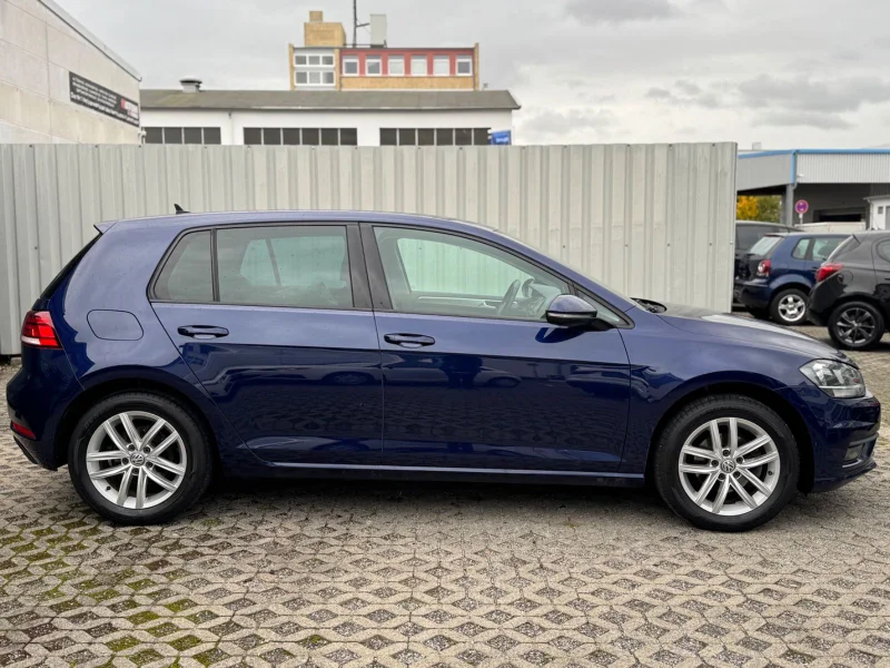 Volkswagen Golf – 6