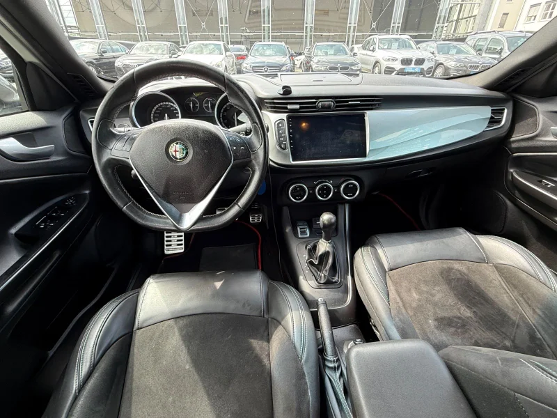 Alfa Romeo Giulietta – 11