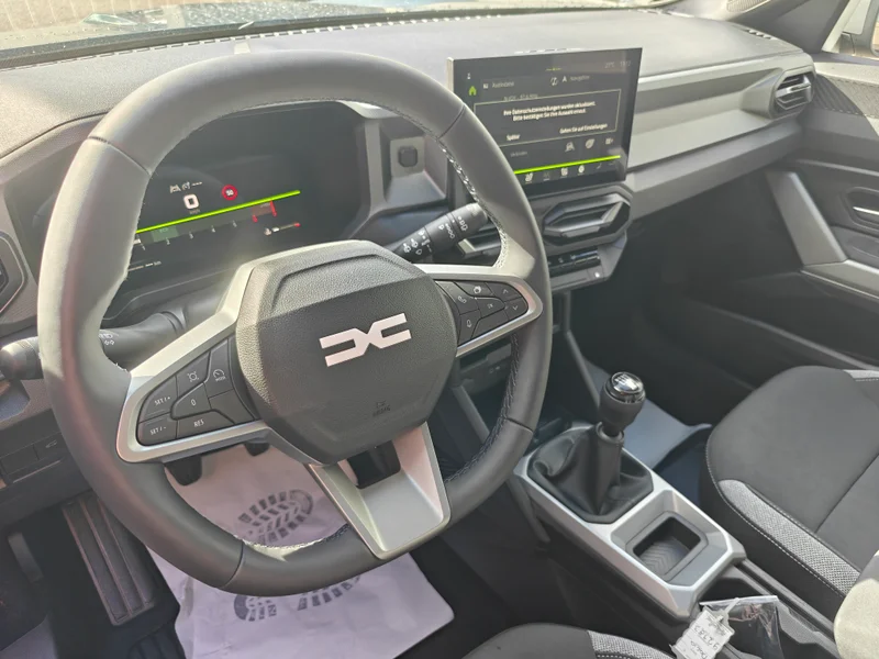 Dacia BIGSTER JOURNEY MILD HYBRID 140 – 18