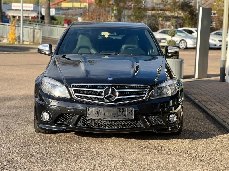Mercedes-Benz C 63 AMG – 10