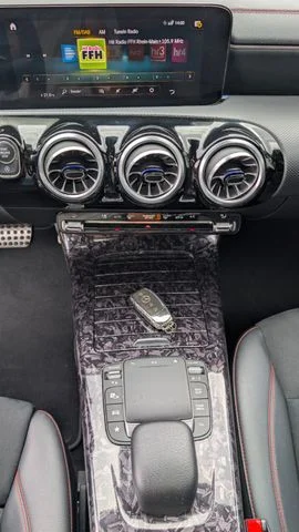 MERCEDES-BENZ CLA 220 – 16