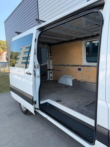 Mercedes-Benz Sprinter – 14