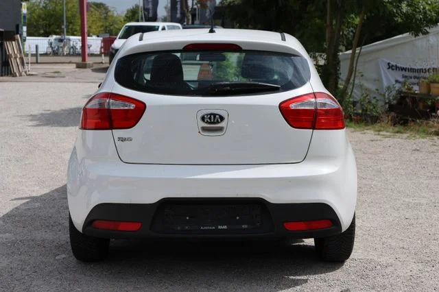 KIA Rio – 4
