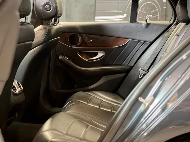 Mercedes-Benz C 400 – 30