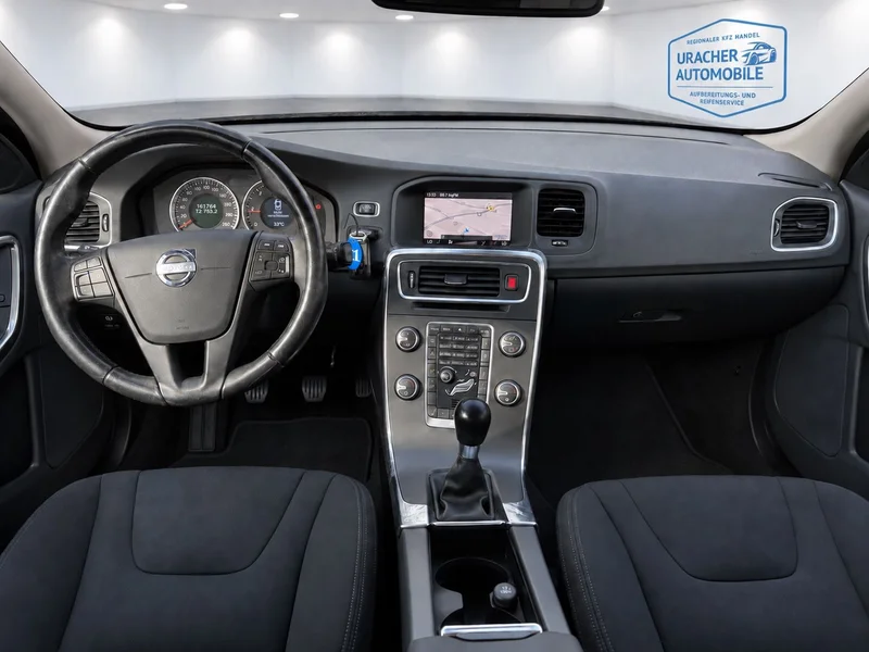 Volvo S60 – 12