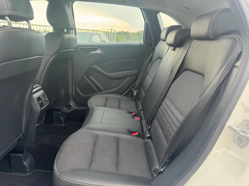 Mercedes-Benz B 220 – 26