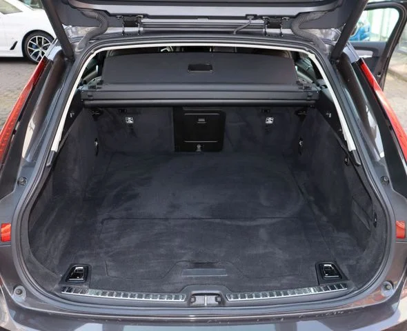 Volvo V90 Cross Country – 6
