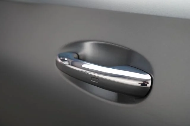 MERCEDES-BENZ C 220 – 8