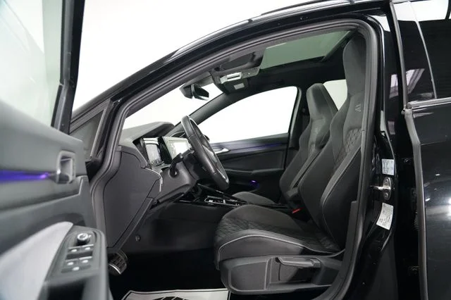 VW Golf – 12