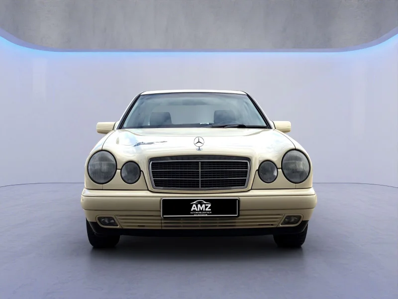 Mercedes-Benz E 200 – 2