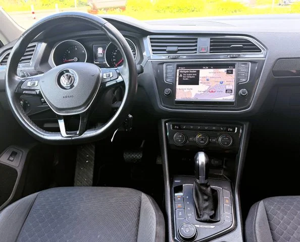 VW Tiguan – 8